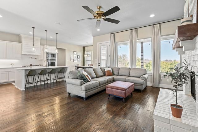 2110 Shady Grove Road, Weatherford, TX 76088