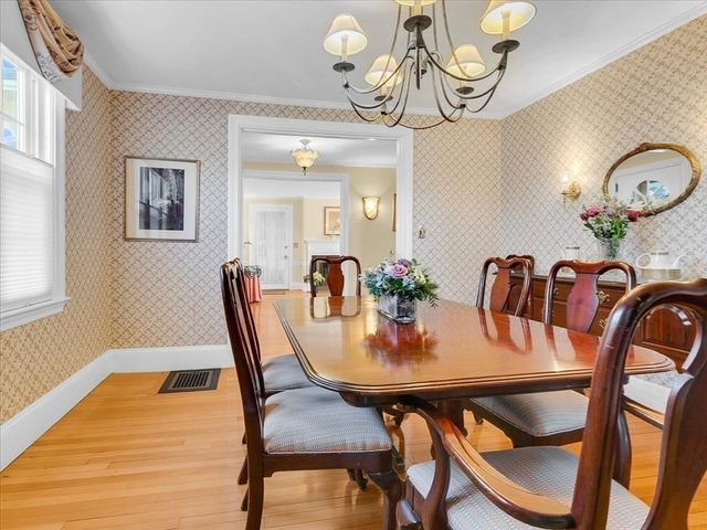 243 Upland Ave, Newton, MA 02461