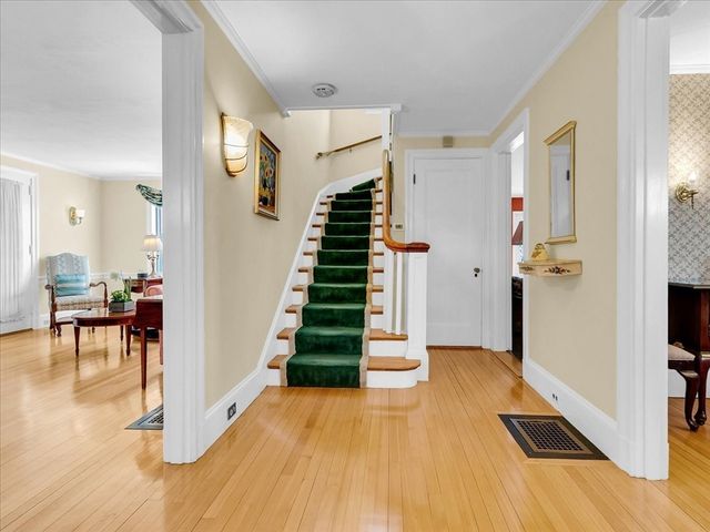 243 Upland Ave, Newton, MA 02461
