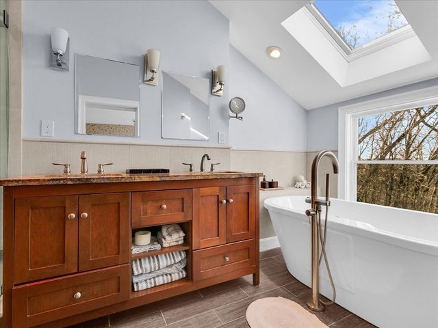 243 Upland Ave, Newton, MA 02461