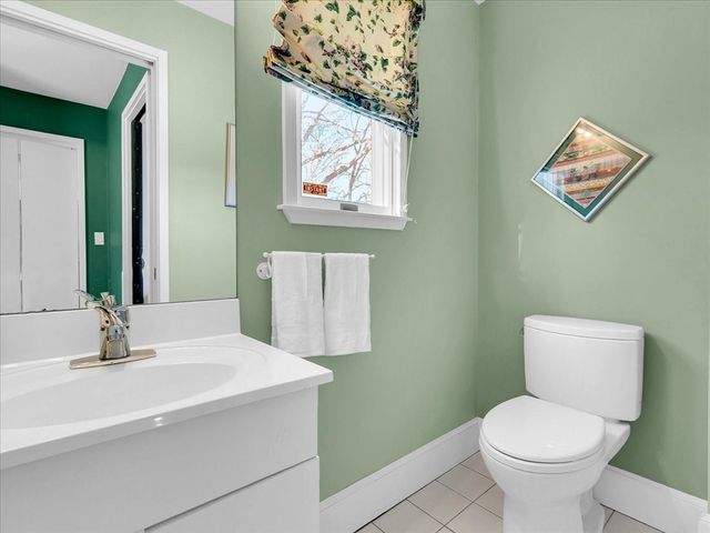 243 Upland Ave, Newton, MA 02461