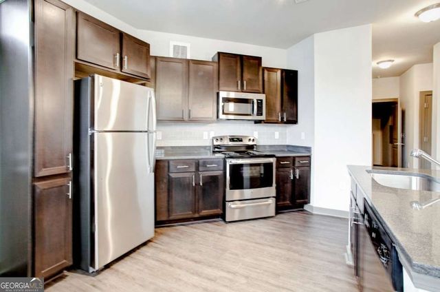 800 Millwood Street 902-214, Woodstock, GA 30189