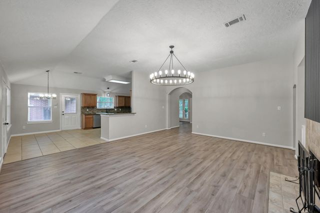 5307 Country Court, Magnolia, TX 77354