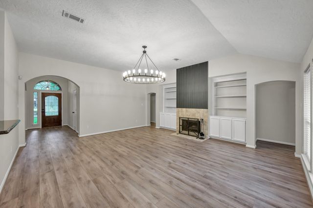 5307 Country Court, Magnolia, TX 77354