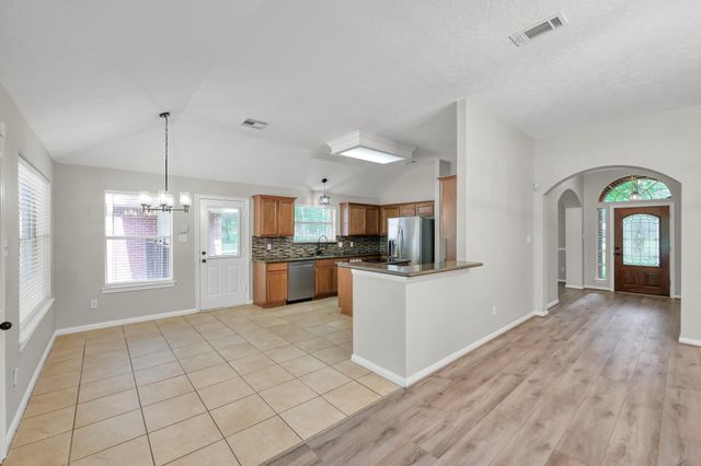 5307 Country Court, Magnolia, TX 77354