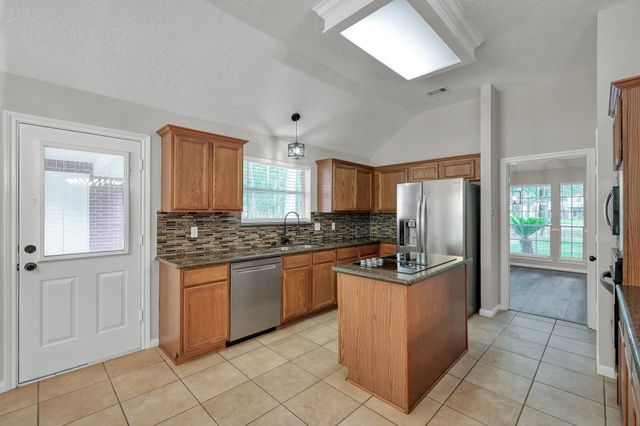 5307 Country Court, Magnolia, TX 77354