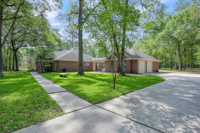 5307 Country Court, Magnolia, TX 77354