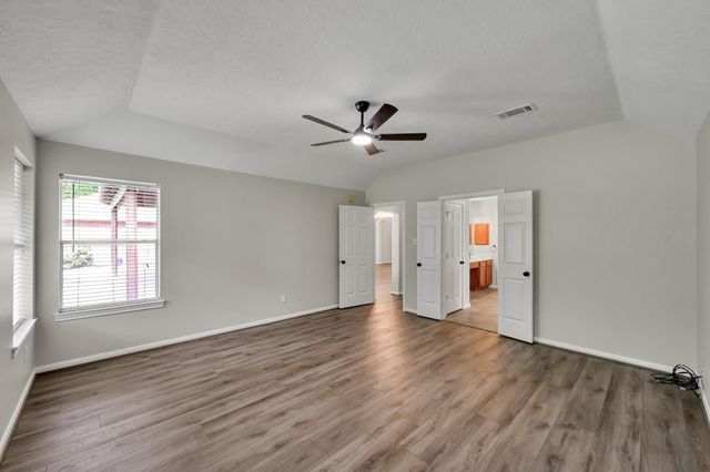 5307 Country Court, Magnolia, TX 77354