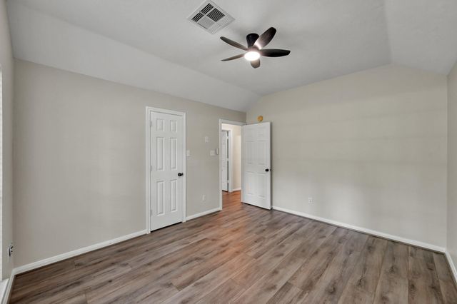 5307 Country Court, Magnolia, TX 77354