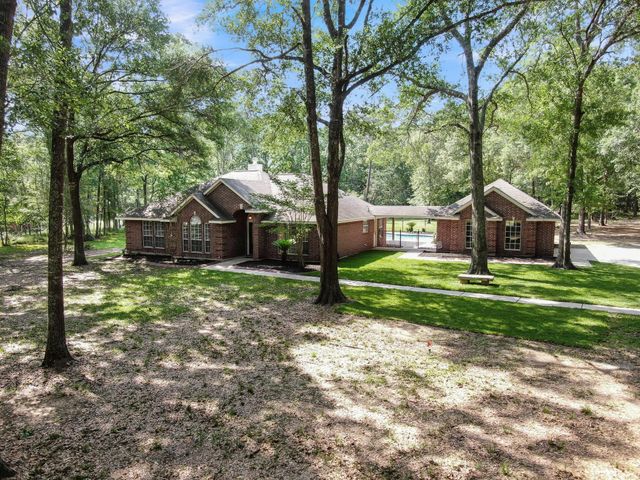 5307 Country Court, Magnolia, TX 77354