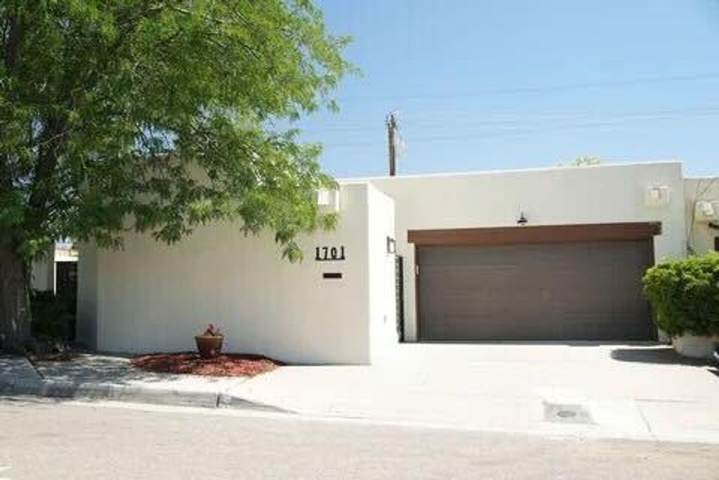 1701 MIRACERROS Place NE, Albuquerque, NM 87106