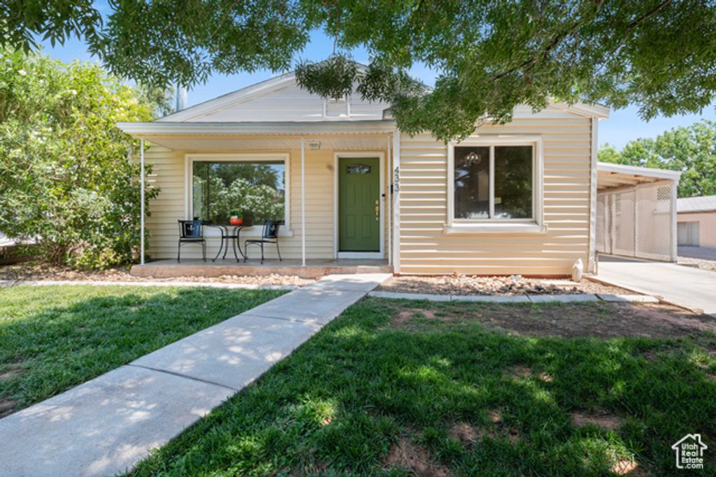 433 S 100 E, St. George, UT 84770