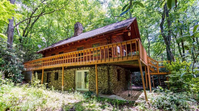 305 Melanie Lane, Black Mountain, NC 28711