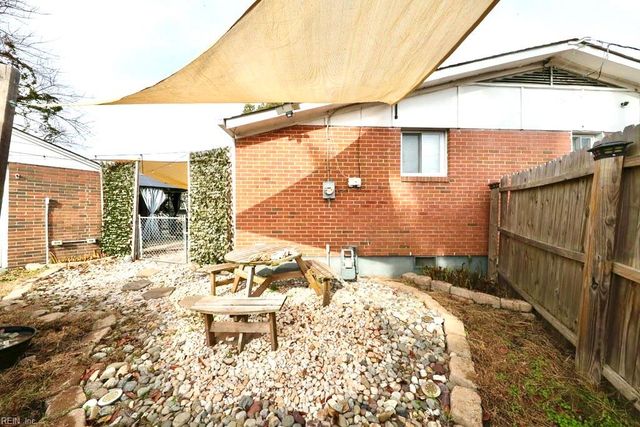 1022 Basie CRST, Portsmouth, VA 23701