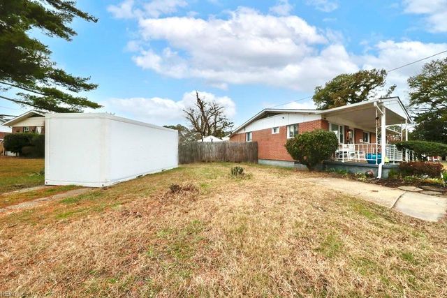 1022 Basie CRST, Portsmouth, VA 23701