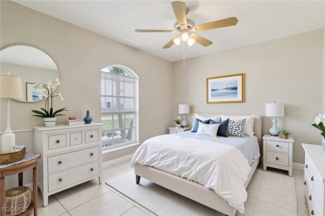 4022 SW 8th CT, Cape Coral, FL 33914