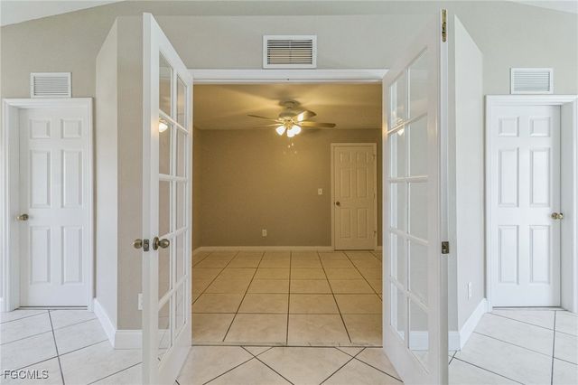 4022 SW 8th CT, Cape Coral, FL 33914