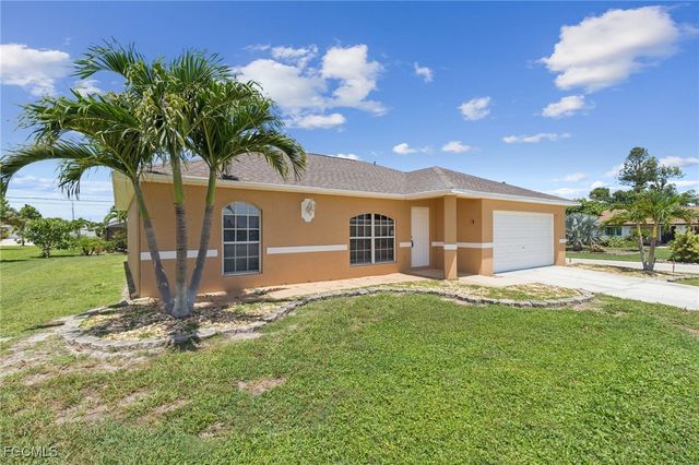 4022 SW 8th CT, Cape Coral, FL 33914