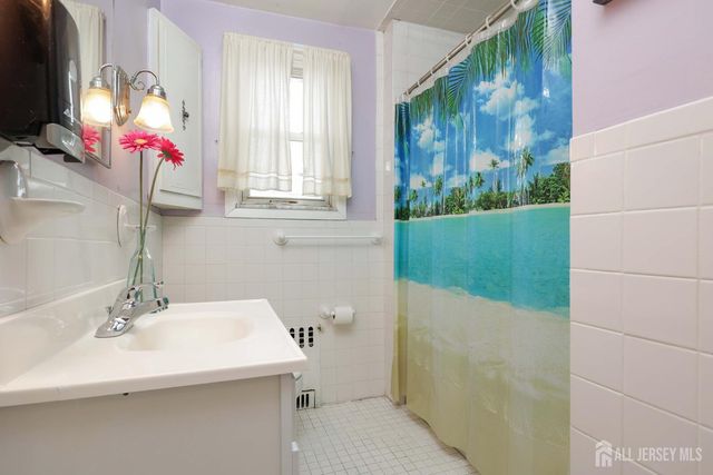 213 S Main Street, Milltown, NJ 08850