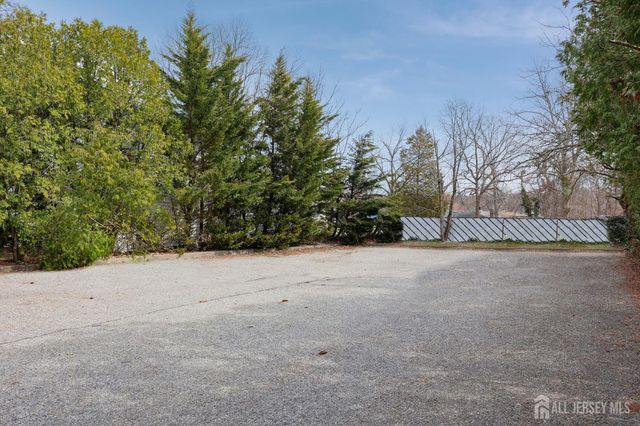 213 S Main Street, Milltown, NJ 08850