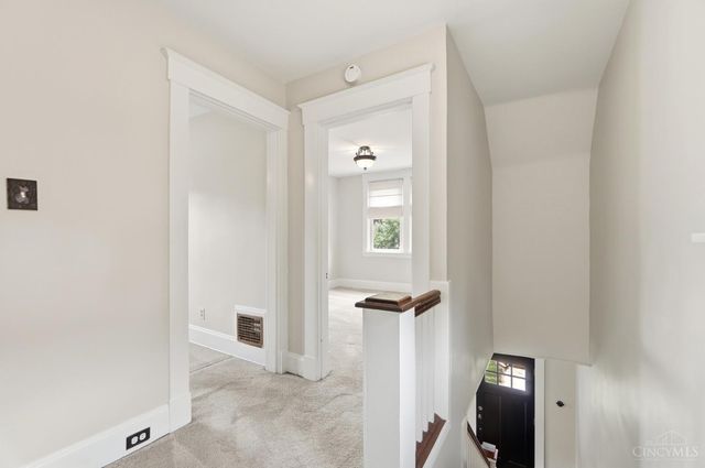 3926 Oakpark Place, Cincinnati, OH 45209