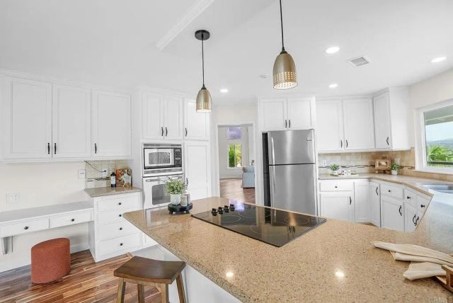 2645 Daisy Lane, Fallbrook, CA 92028