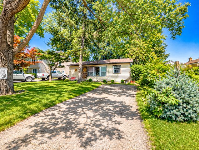 291 3rd Street, Wheeling, IL 60090