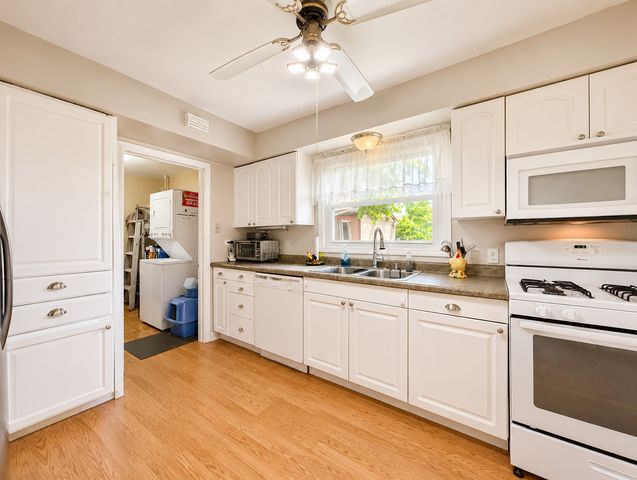 291 3rd Street, Wheeling, IL 60090