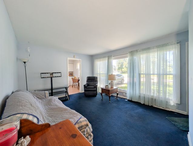 291 3rd Street, Wheeling, IL 60090