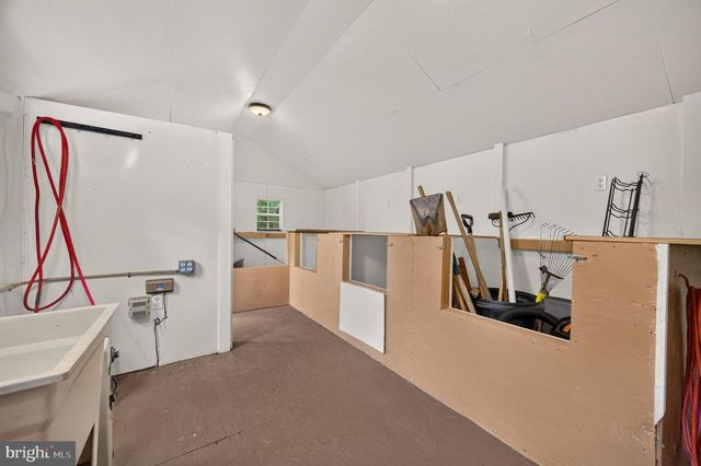 1918 SENSENY RD, Berryville, VA 22611