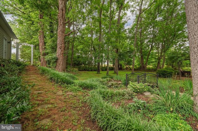 1918 SENSENY RD, Berryville, VA 22611