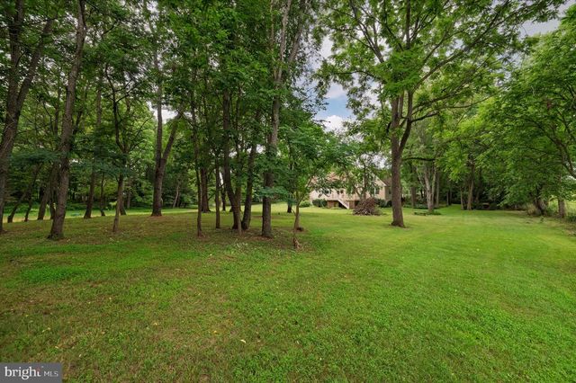 1918 SENSENY RD, Berryville, VA 22611