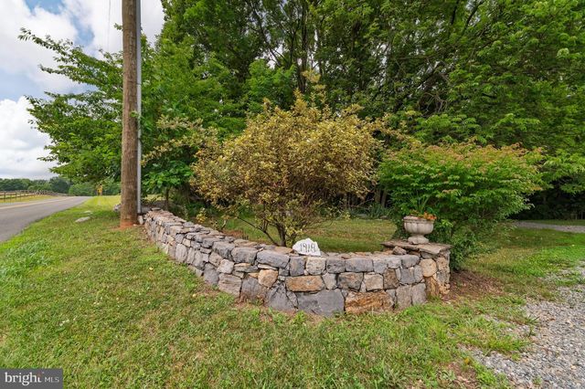 1918 SENSENY RD, Berryville, VA 22611