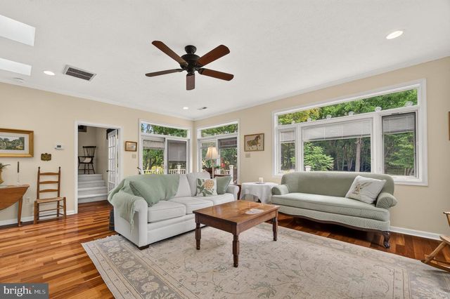 1918 SENSENY RD, Berryville, VA 22611