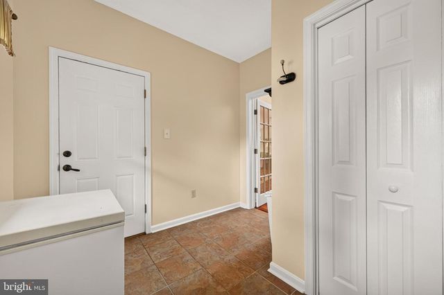 1918 SENSENY RD, Berryville, VA 22611