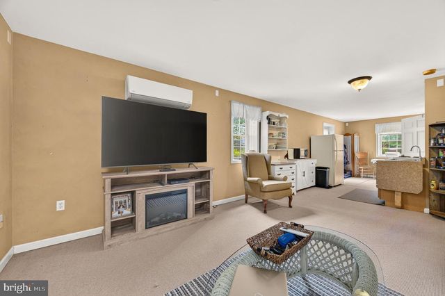 1918 SENSENY RD, Berryville, VA 22611