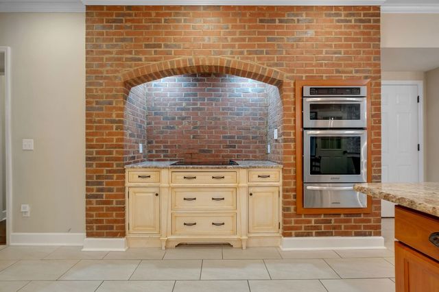 2313 HAVERHILL Road, Tallahassee, FL 32312