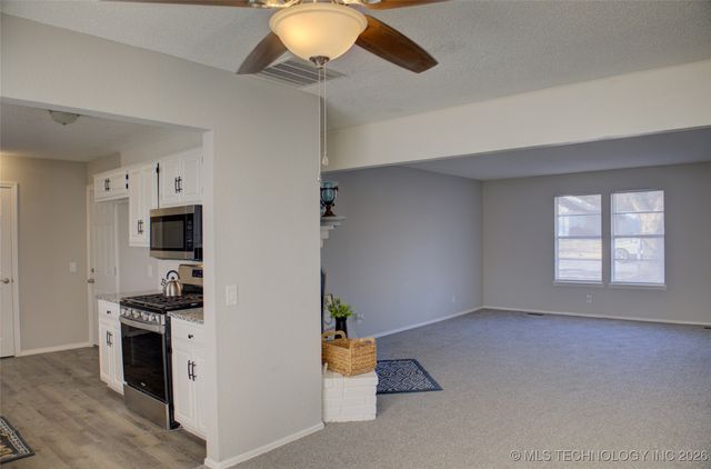 825 W Waco Street, Broken Arrow, OK 74011