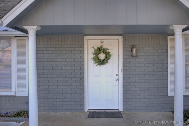 825 W Waco Street, Broken Arrow, OK 74011