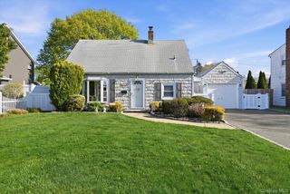 13 Grove Lane, Levittown, NY 11756