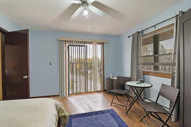 4085 S 84th STREET #8, Greenfield, WI 53228