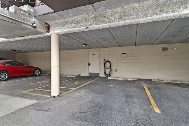 4085 S 84th STREET #8, Greenfield, WI 53228