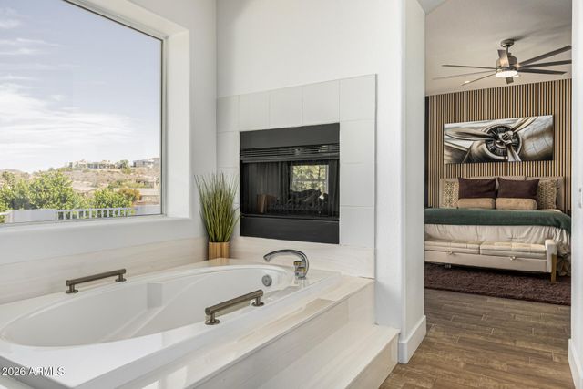 1736 E SILVERWOOD Drive, Phoenix, AZ 85048