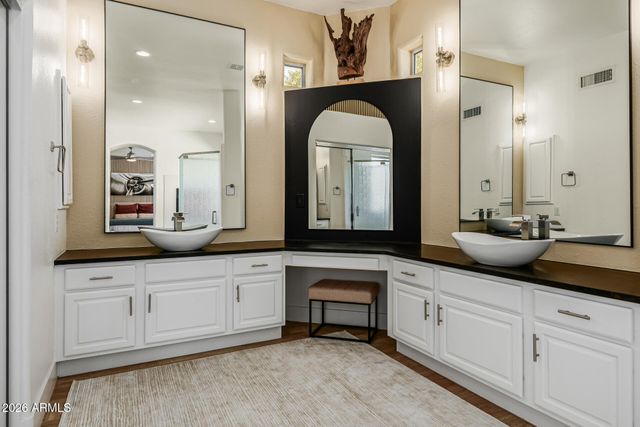 1736 E SILVERWOOD Drive, Phoenix, AZ 85048