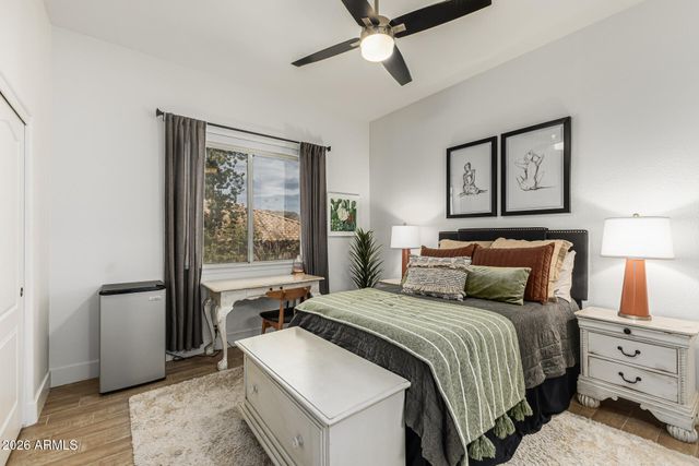 1736 E SILVERWOOD Drive, Phoenix, AZ 85048