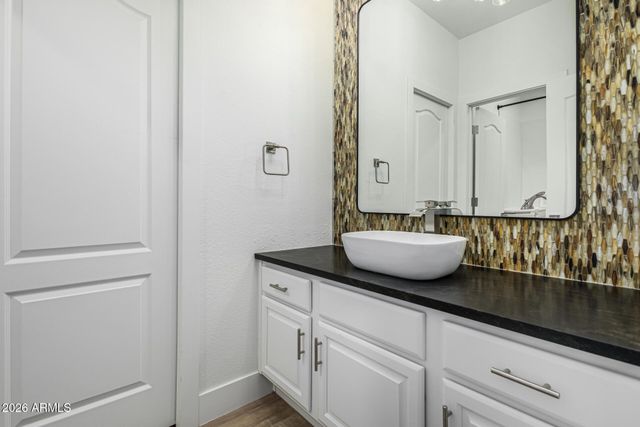 1736 E SILVERWOOD Drive, Phoenix, AZ 85048