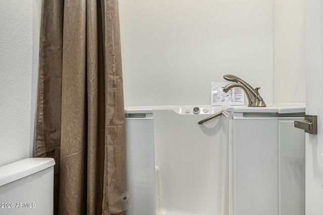 1736 E SILVERWOOD Drive, Phoenix, AZ 85048