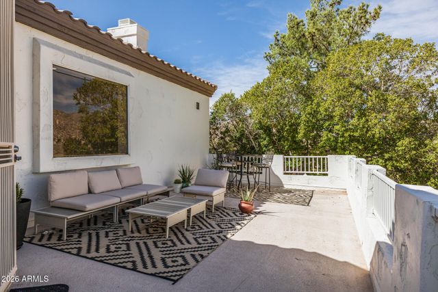 1736 E SILVERWOOD Drive, Phoenix, AZ 85048