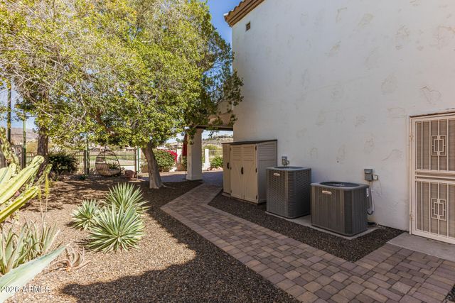 1736 E SILVERWOOD Drive, Phoenix, AZ 85048