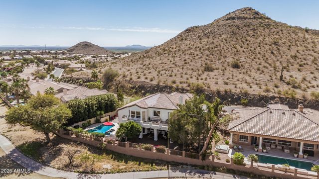 1736 E SILVERWOOD Drive, Phoenix, AZ 85048